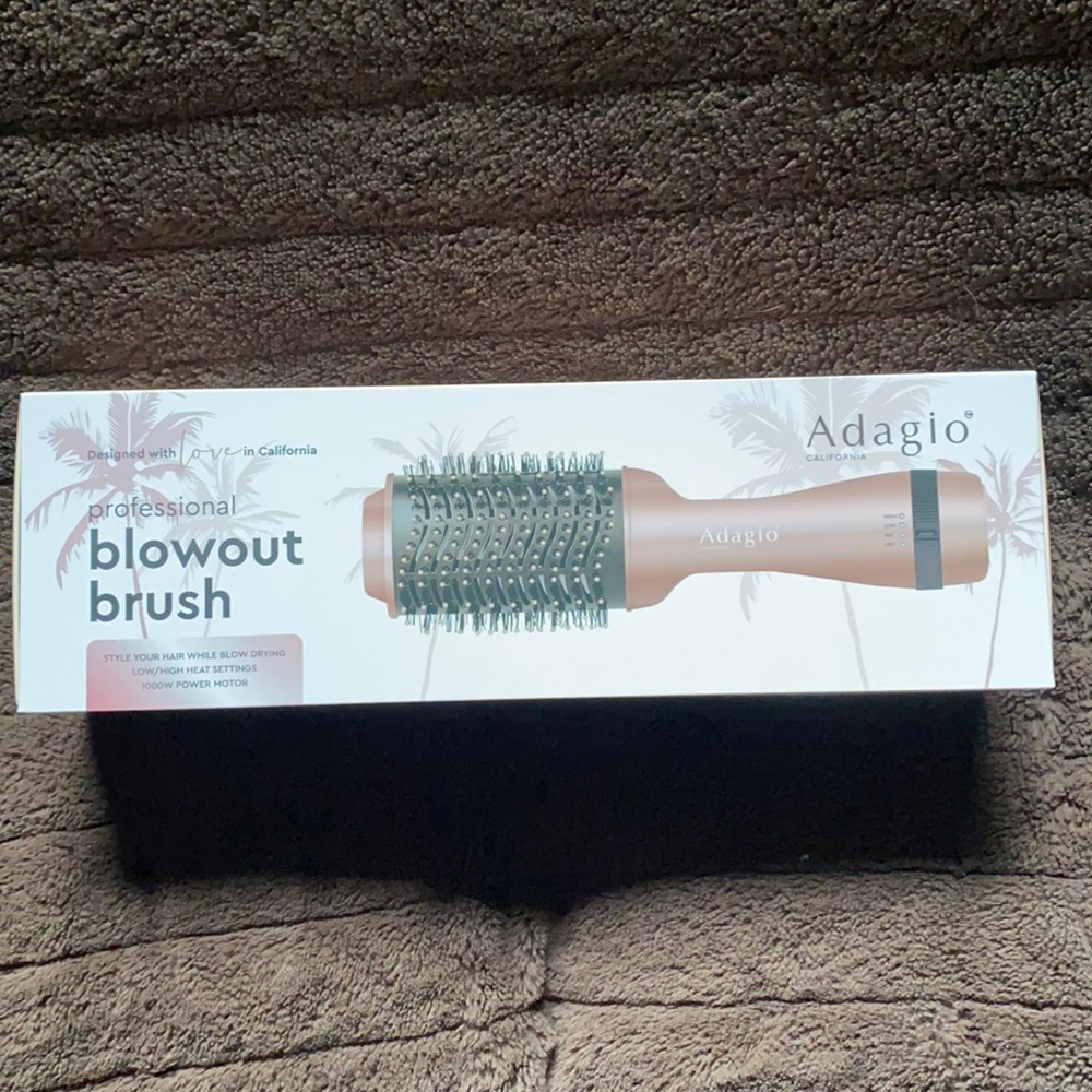 Adagio Professional Blowout Brush